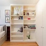 Spacious 3 Bedroom Apt In Covent Garden